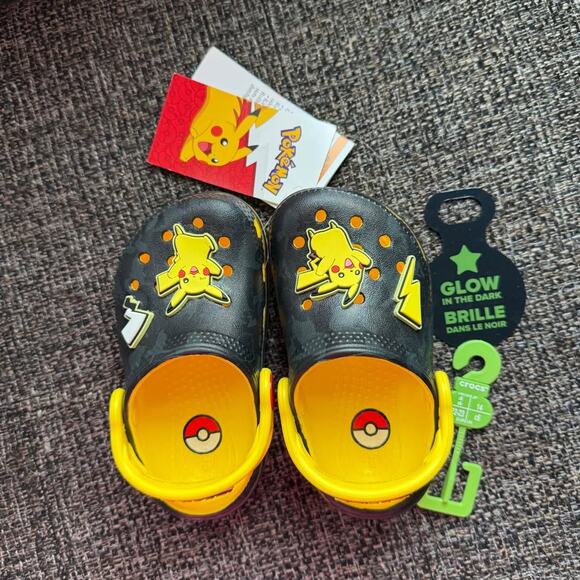 Pokemon Pikachu Crocs Size C6 New with Tags - Picture 1 of 4